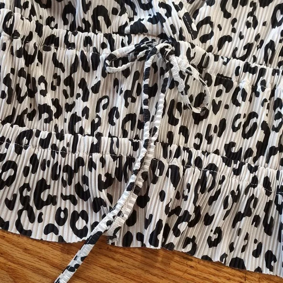 Zara Black and White Leopard Print Long Sleeve Top Size Small - Picture 6 of 9